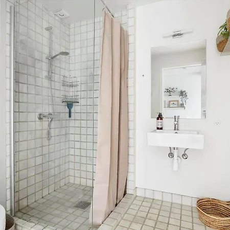 5647-gudhjem-kirkevej-10-lejl-3 *